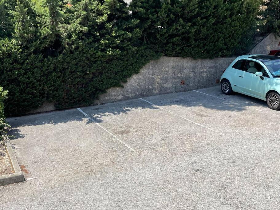 Neuf - Six Fours Les Plages - Parking Privatif - Clim - Balcon - 500m De La Apartment *